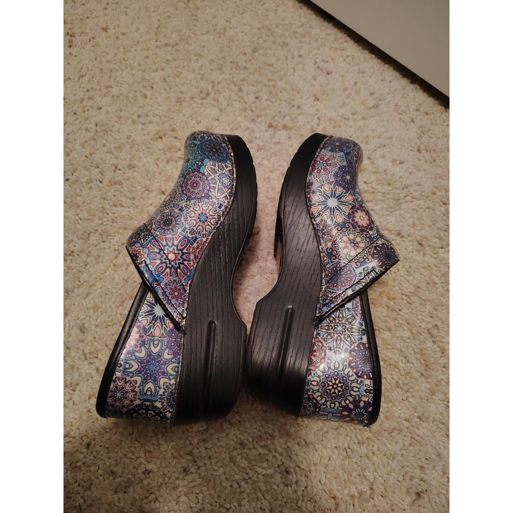 WOMEN'S DANSKO CLOGS SHOES MULTICOLOR FLORAL PRINT US SIZE 6.5/7 EUR 37 - Picture 2 of 6